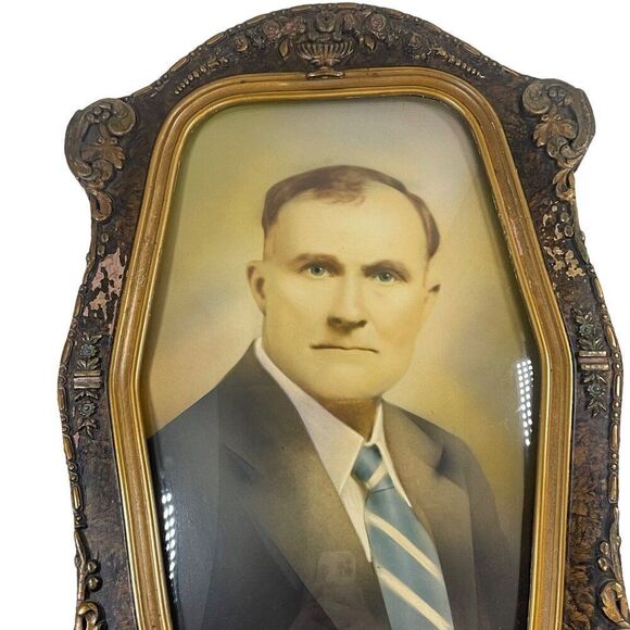 Antique Bubble Glass portrait Wood Gesso Convex frame 1900s era Hallway Man Suit - Picture 3 of 5